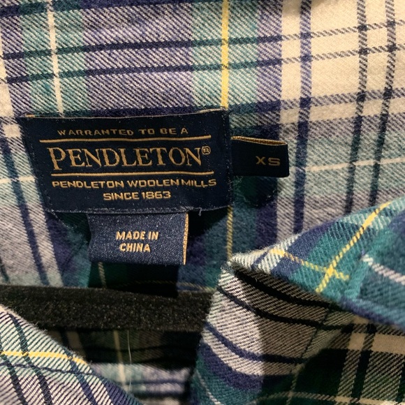 Pendleton Button Up - Picture 3 of 3
